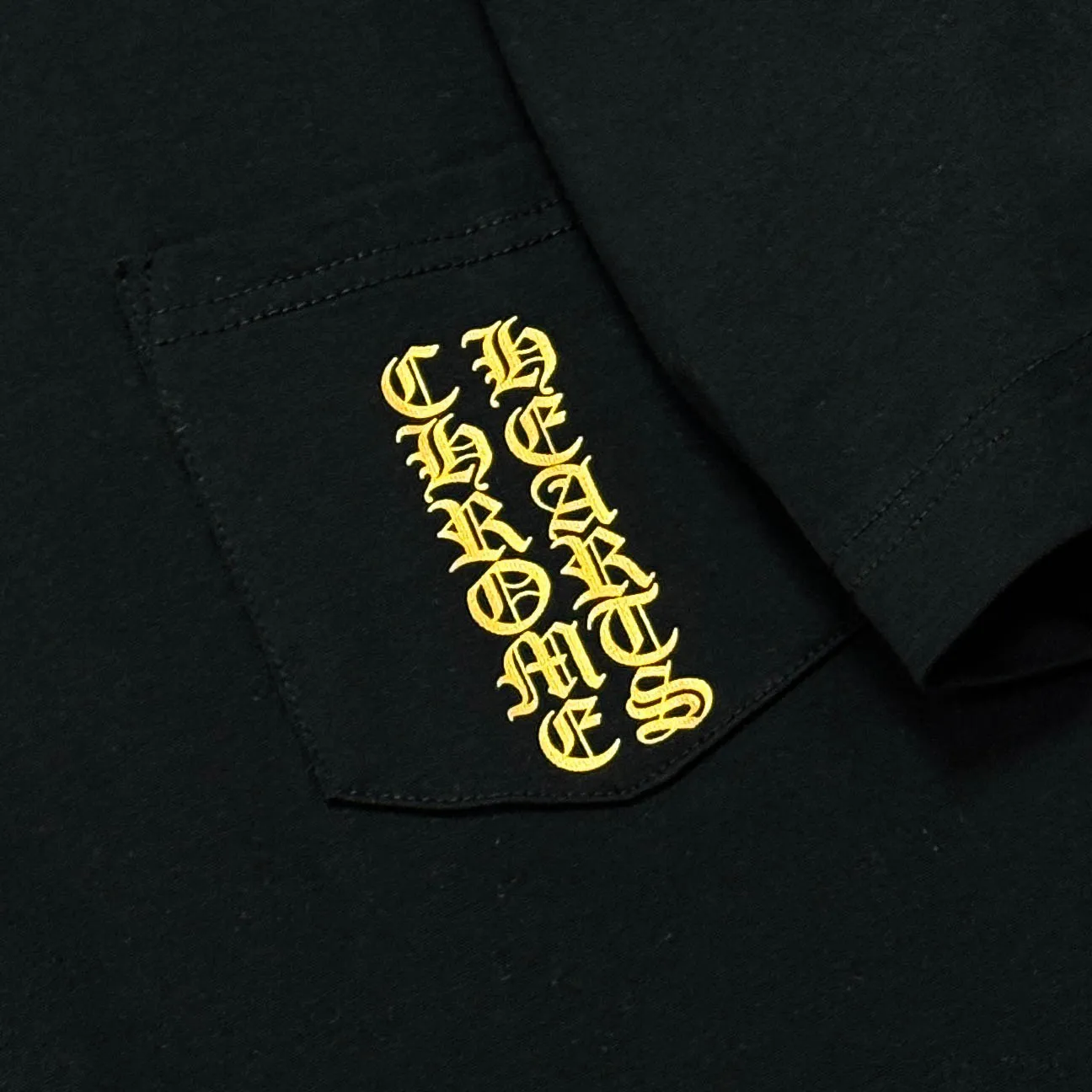 P170 Chrome Hearts 25 high version fabrics made of 300 grams of high-density cotton, no deformation, no shrinkage, complete with three labels, same style for men and women Process: imported hot stamping Color: white black SIZE: S-XL